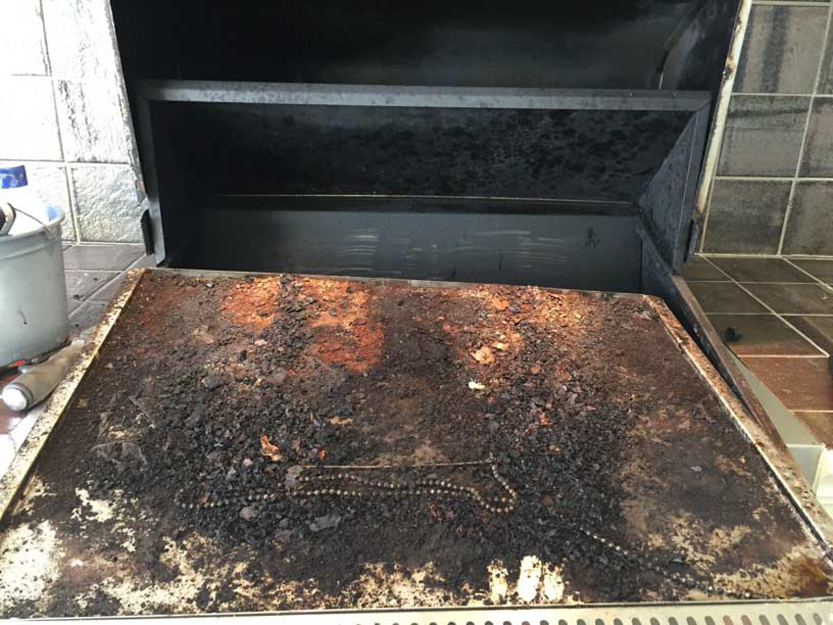 Let Me Clean Your BBQ - let-me-clean-your-bbq-4